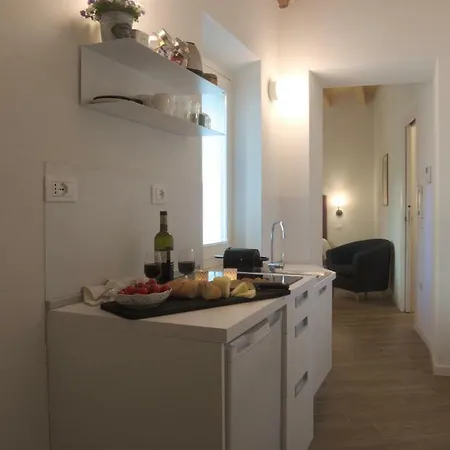Borsari *